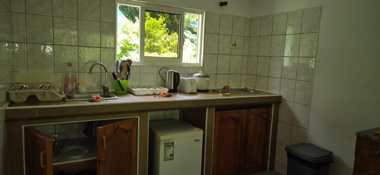Kot Babi Hotell La Digue Exteriör bild